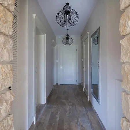 Siesta House Villa *